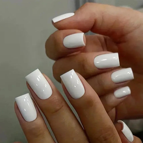  ARTAUG 24PCS Medium White Square Press On Nails cashymart