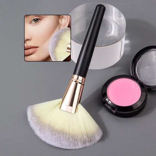  Extra Large Three Color Hair Fan Brush cashymart