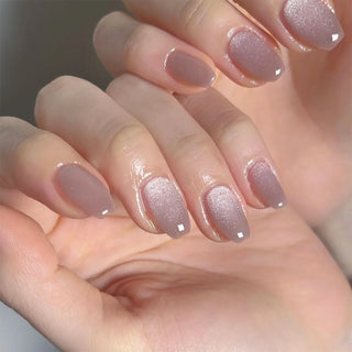 Glamourous Cat's Eye Press-On Nails