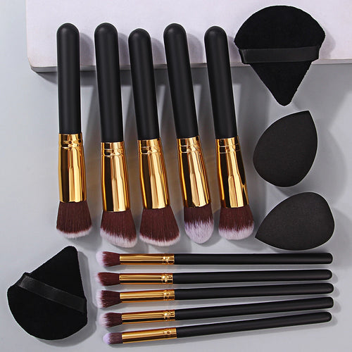  High-End Wooden Handled Makeup Brush Set cashymart