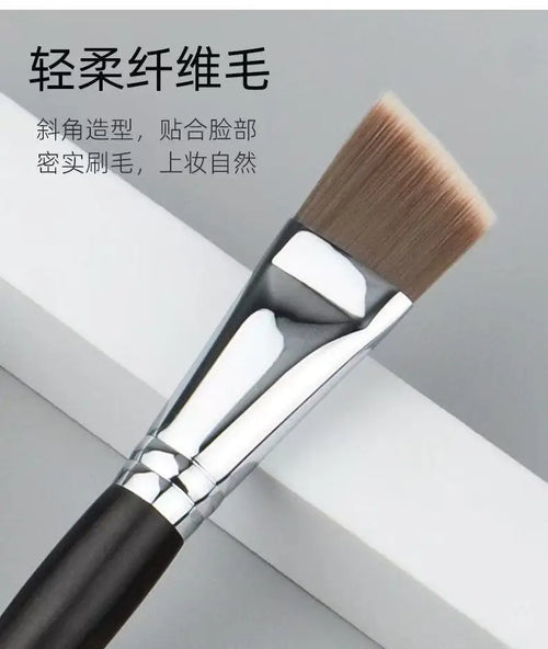  M29 Flat Head Angled Foundation Brush cashymart