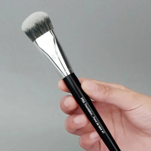 Professional Foundation Brush for Women cashymart