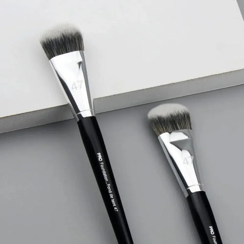  Professional Foundation Brush for Women cashymart