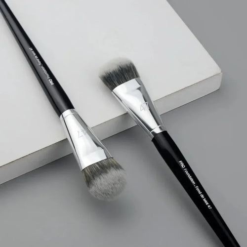  Professional Foundation Brush for Women cashymart