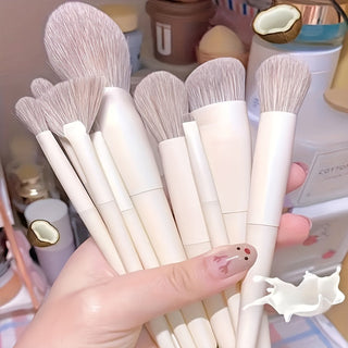  Hypoallergenic Palm Makeup Brush Set cashymart